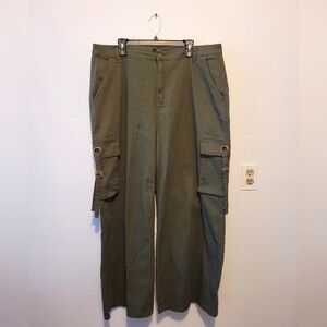 Fashion Nova Wide Leg Cargo Pant